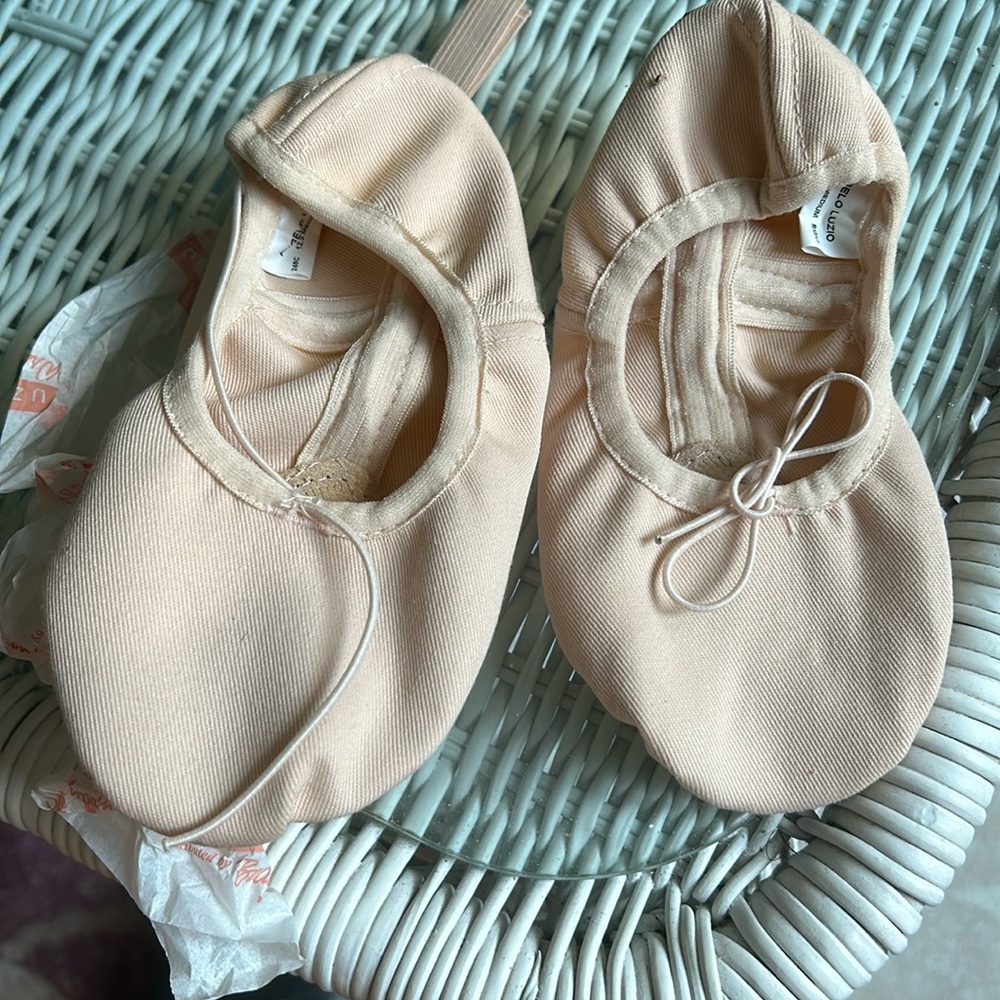 Dance shoes